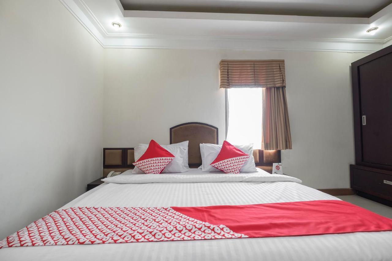 Oyo 1114 Hotel Denpasar Makassar Ngoại thất bức ảnh