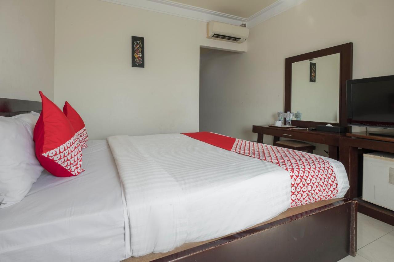 Oyo 1114 Hotel Denpasar Makassar Ngoại thất bức ảnh